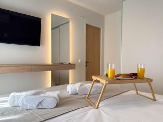 Airrent Apartments 1 The Athens Jacuzzi Lounge - Atene - 8