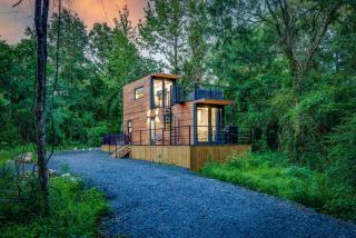 Whispering Firefly Escape MicroCabin - Broken Bow - 9