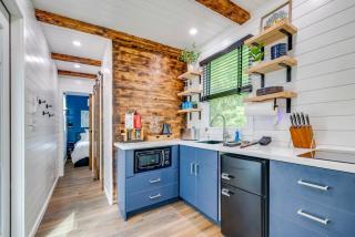 Whispering Firefly Escape MicroCabin - 2