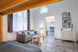 Ultra central home away from home - 9