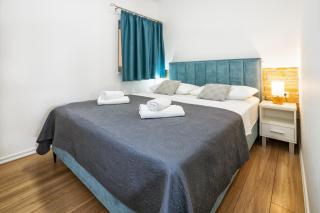 Bruno's Poolside Apartments - Trogir - 3