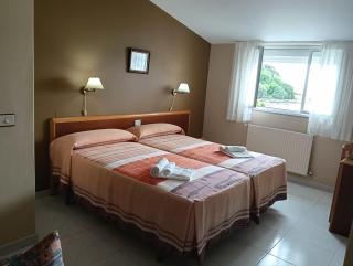 Hostal León II - Porto do Son - 8