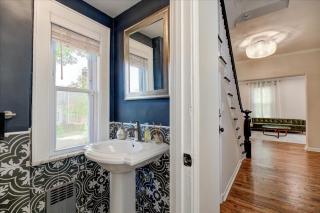 Perfect for Group Retreats - Direct train into NYC! - Private Parking Included! - Orange - 3