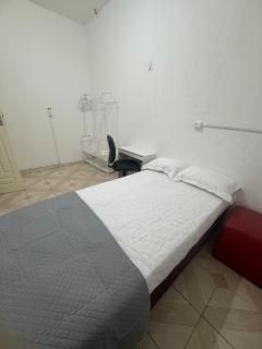 Casa Inteira, Centro de Belem, Area Nobre com 3 Quartos - Belém - 6