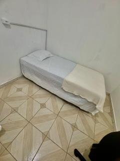 Casa Inteira, Centro de Belem, Area Nobre com 3 Quartos - Belém - 2