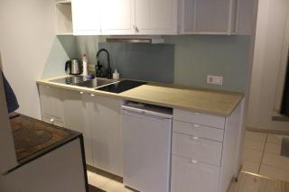 Studio with private entrance and free parking - 5