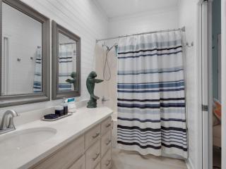 Royal Bahamian by Newman-Dailey - Destin - 3