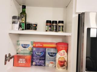 Lovely Modern 2 Bedroom Basement Suite - Edmonton - 9
