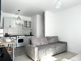 Iwaszkiewicza Apartment - Parking & Balcony - Oława - 6