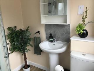 Newly refurbished 3 bed house - Inverness - 8