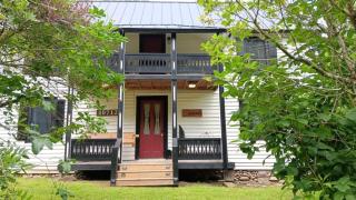 Connie's Retreat - 3 Bedrooms, 2 Baths, Sleeps 11 farmhouse - Tellico Plains - 0
