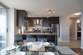 Amazing View Downtown Condo with Sauna & Pool - Vancouver - 5