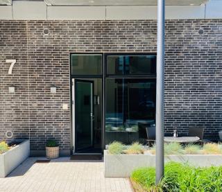 Exclusive Aalborg Harbourfront Apartment with Private Entrance - Aalborg - 0