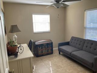 Englewood BeachHouse - Englewood - 5