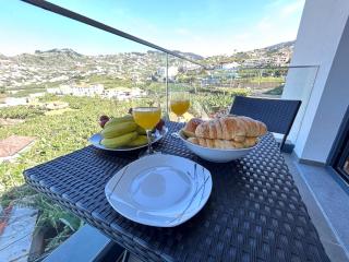 Saraiva Hills Ocean View Penthouse - 1