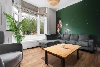 Summer 6 bed house Liverpool - 0