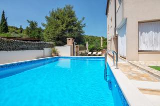Bruno's Poolside Apartments - Trogir - 7