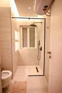 Oyster SeaView Apartment - Sarandë - 5