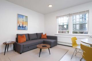 Elegant Condo in the Heart of Vancouver - Vancouver - 8