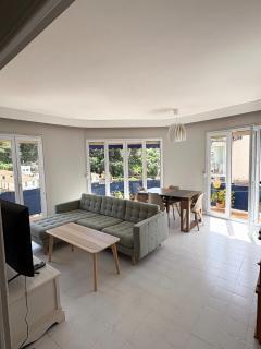 Large apartment with balcony and parking - Nizza - 0