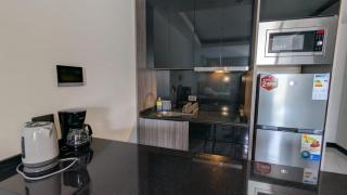 Luxurious studio with pool and gym 312 - 8