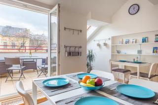 Large Duplex Apartment with a Sunny Terrace - Praag - 0