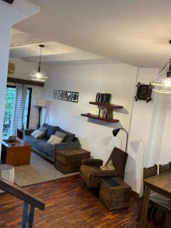 Duplex Moderno, Luminoso y Centrico en MVD 3 dormitorios 2 baños - Montevideo - 2