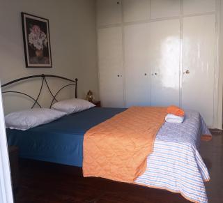 Comfort bed in a room 5' from metro - Athen - 1