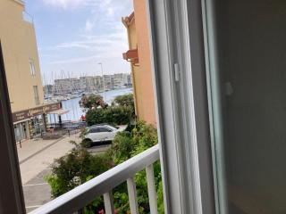 Grand T2 à Gruissan, calme, vue sur le port - Gruissan - 8