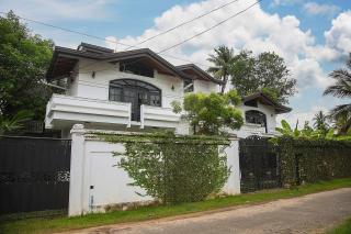 The Heavens Villa - Colombo & BIA Airport - 9