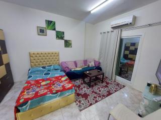 Al Mohairi Tower-Cool Place for ur Stay-Well Furnished Studio - Ajman - 8