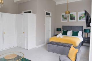 The Elizabeth room with en-suite long stays - Birmingham - 6