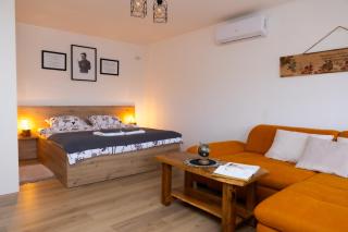 Apartman oak Nikola's lamp - Gospić - 6