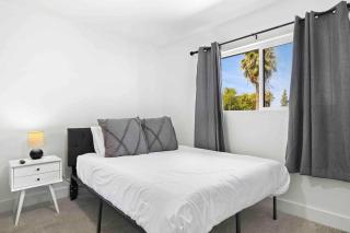 Serene Oasis Escape w/Pool+Spa Heart of Scottsdale - 3
