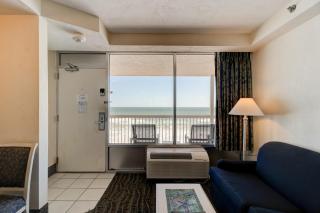 Sea Swept Ocean Front Studio - Daytona Beach - 5