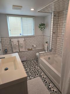 Family Home - Suite - 2