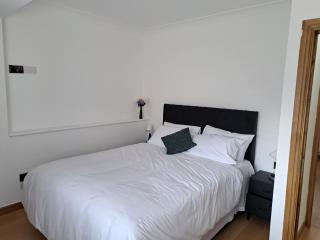 Grand Apartments Stretford - Manchester - 6