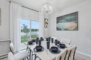 Lakefront Luxury Retreat 5BR - Jacksonville - 2