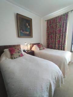 Badger Towers - Cheltenham - 1
