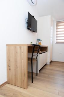 Apartman oak Nikola's lamp - Gospić - 3