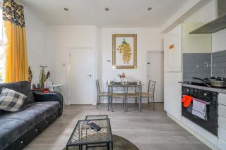 A23S for your most relaxed & Cosy stay with Free Parking and WiFi - 0