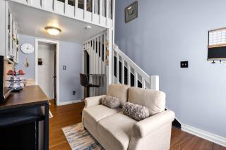Southern Charm in Raleigh - Raleigh - 8