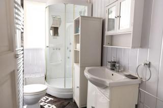 2 bedroom Cossy Detached Property - Royston - 8