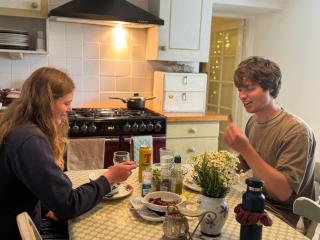 Charming 3 Bed Cottage for share , Private Room bookings , free parking , strong internet - Edimburgo - 4