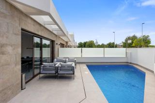 Sunny luxury corner house with private pool - 2