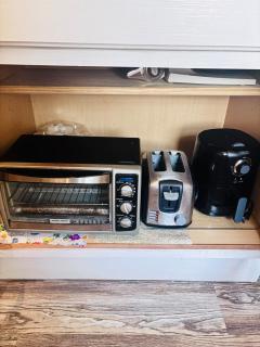 Dazzling Downtown Delight - 2