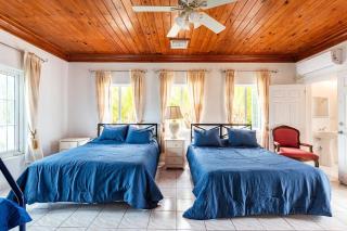 Seaside Paradise Spacious Home with SEVEN bedroom - steps to Sea! - Nassau - 4