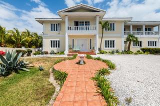 Seaside Paradise Spacious Home with SEVEN bedroom - steps to Sea! - Nassau - 7
