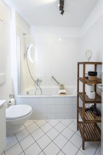 Deluxe-Apartment I Balkon I Tiefgarage I WLAN - Magdeburg - 8
