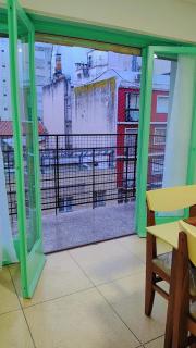 Departamento Céntrico con Balcón a la calle - 5